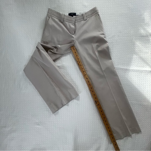 NWT. Talbots. Sz 4P Khakis. Stretchy. Excellent condition. - Picture 13 of 16